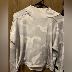 Women’s North Face hoodie